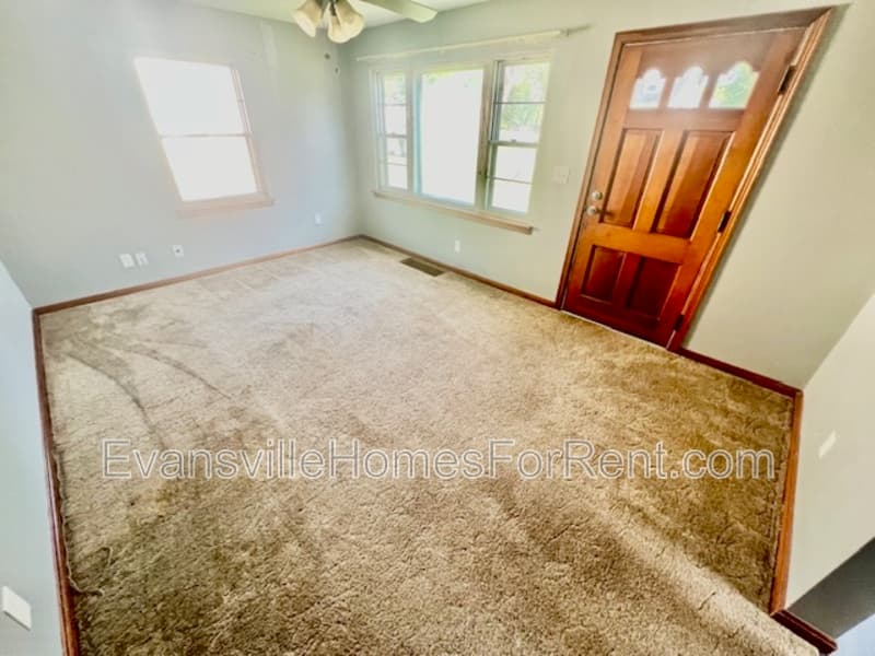 Evansville House: 3223 Coker Avenue