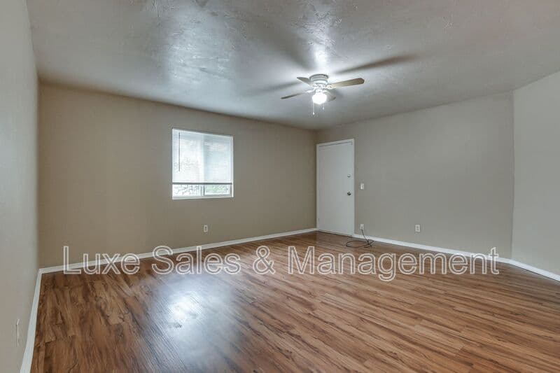 Oklahoma City Condo: 6026 NW Expressway
