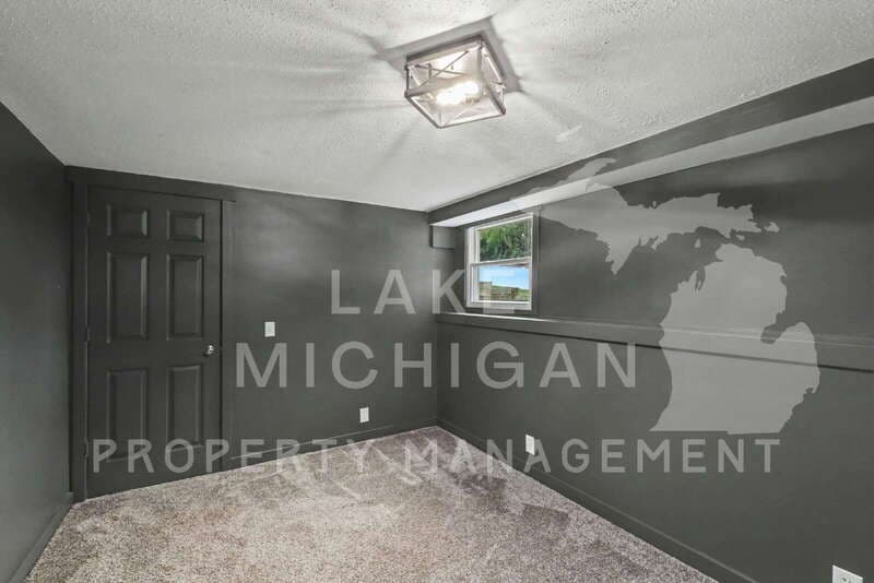 Jenison House: 1652 Oakbrook Drive