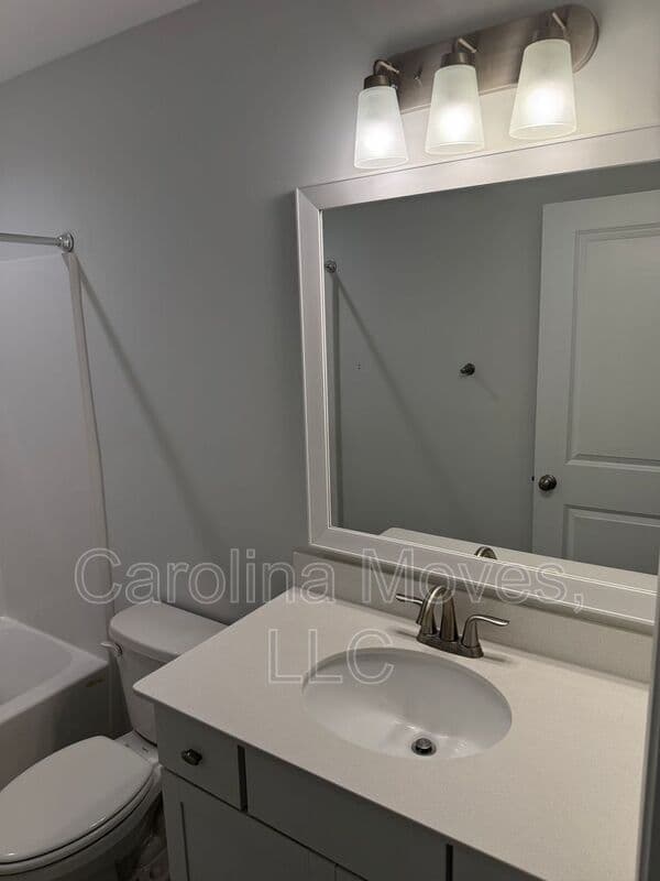 Greenville Townhome: 5 Alkanet Way