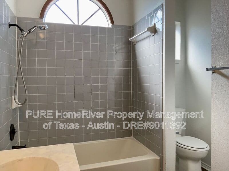 Cedar Park House: 3002 Cottonweed Trl