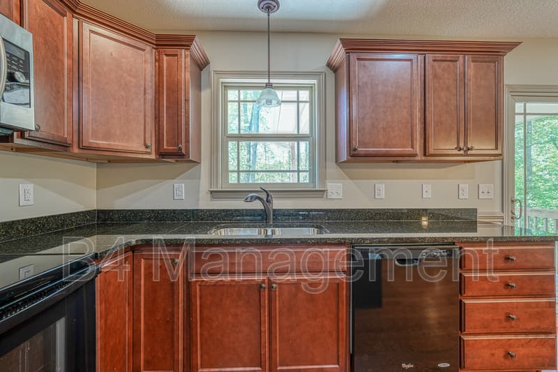 Inman House: 151 Harvest Ridge Drive