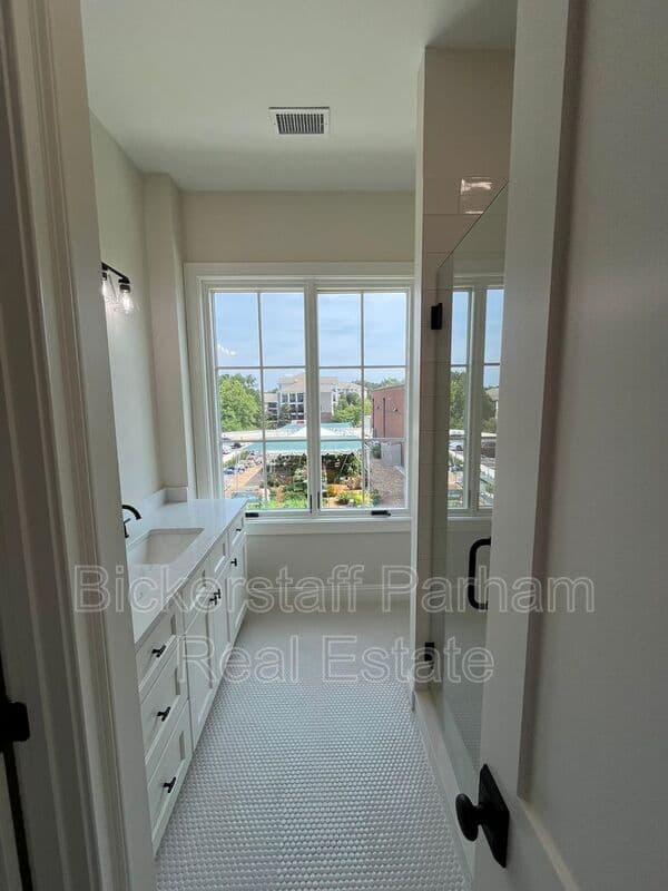 Columbus Condo: 6801 River Rd Building I