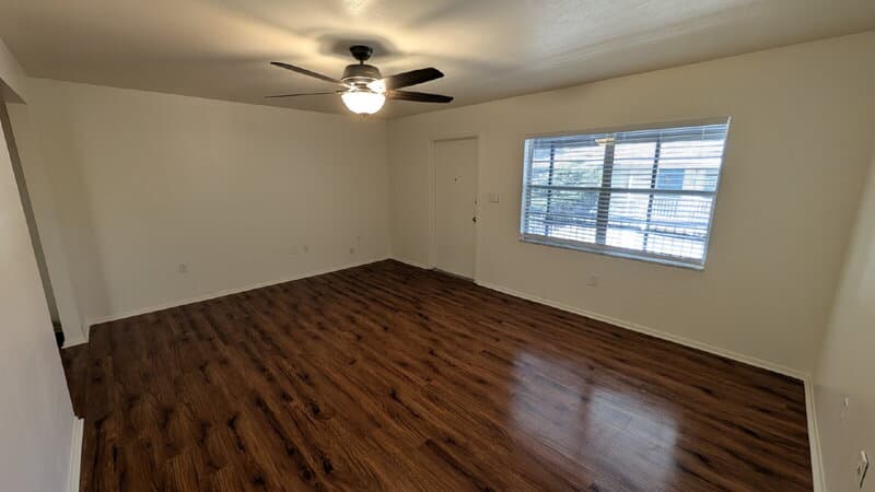 Sanford Condo: 700 E Airport Blvd