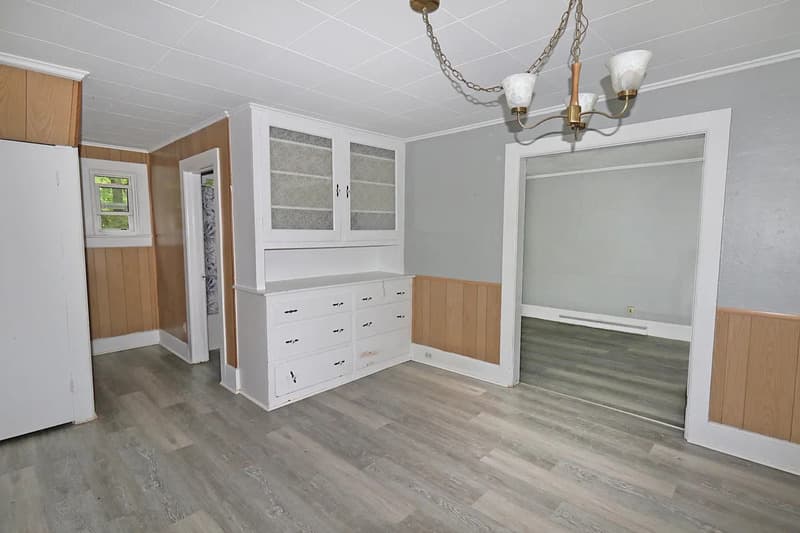 Sheboygan Falls House: 738 Broadway Street