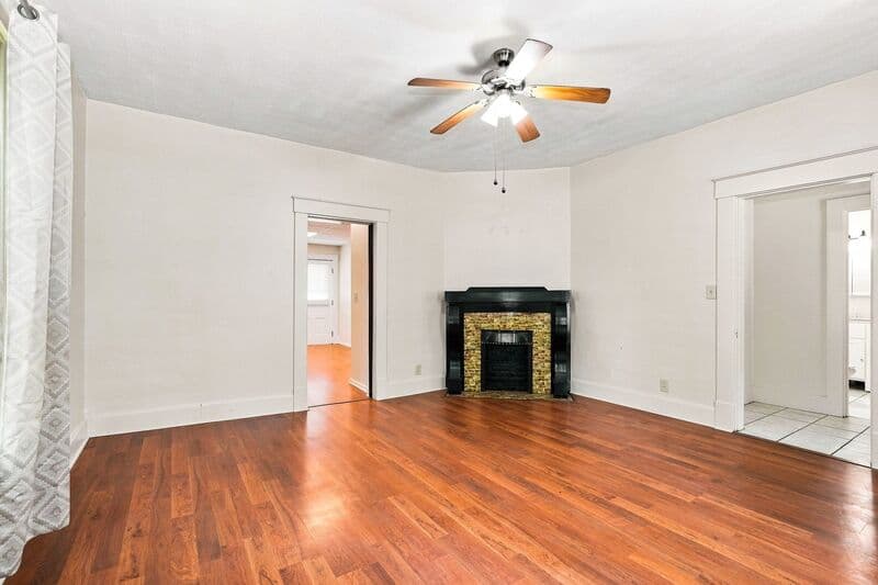 London House: 67-67 1/2 W Fourth St