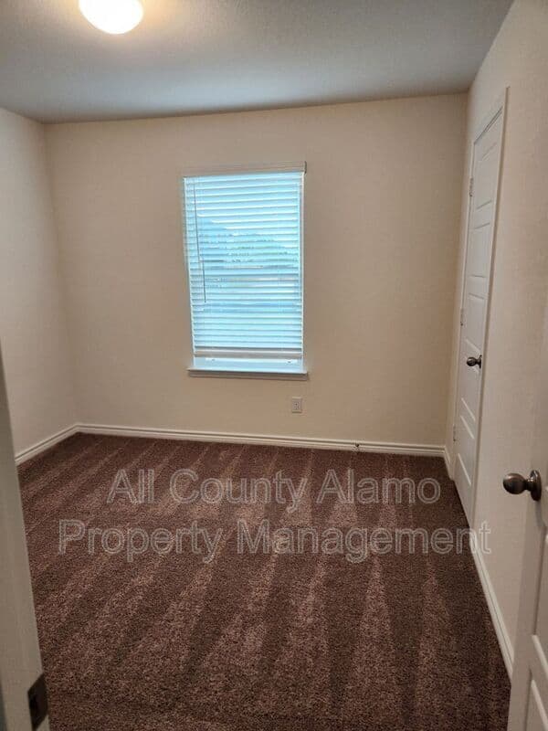 San Antonio House: 9310 Platte Pl