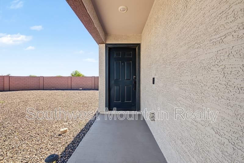 Coolidge House: 1333 W Pima Avenue