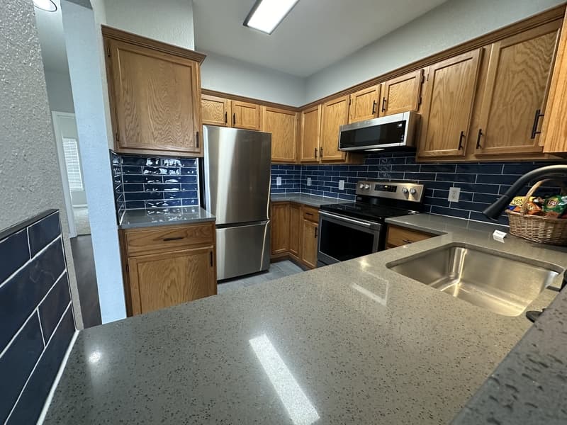 Lawrence Condo: 1605 Tennessee St - C15