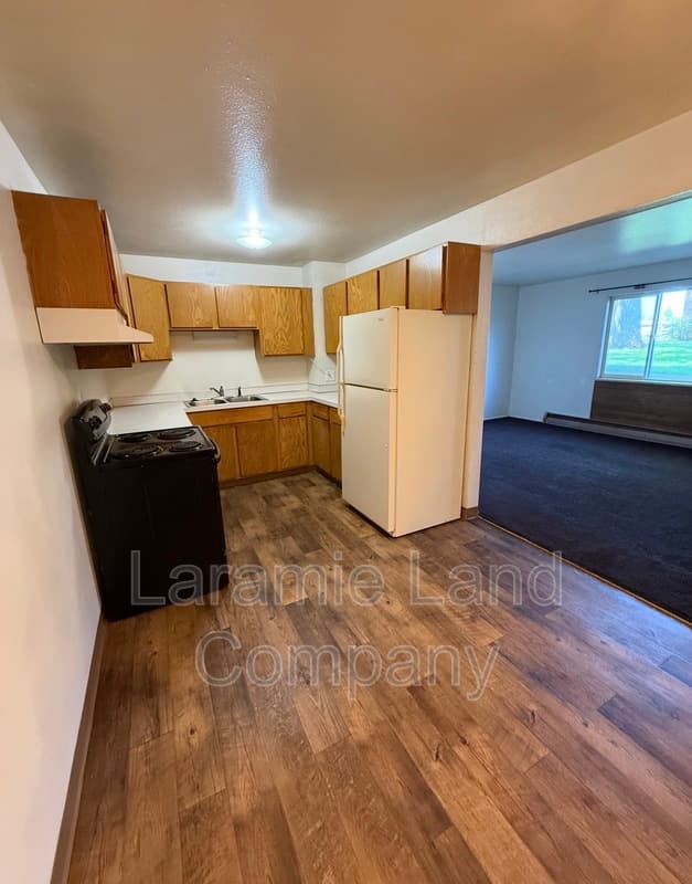 Laramie Condo: 1609 East Baker Street - 2