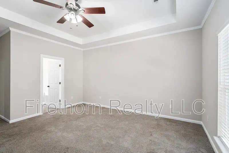North Augusta House: 932 Sudlow Lake Road