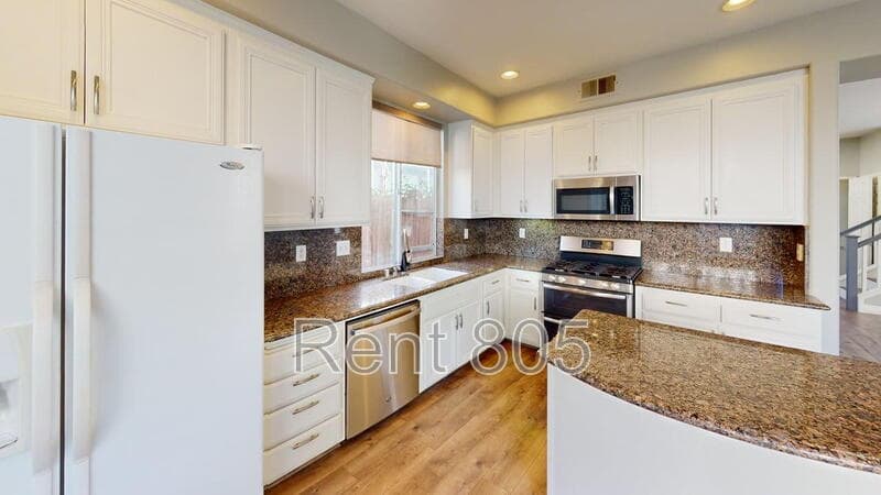 Camarillo House: 4437 Las Veredas Pl