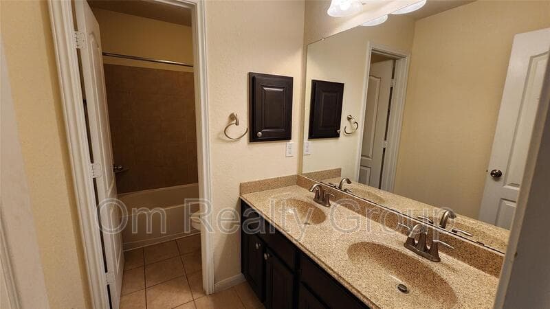 Sugar Land House: 2318 Nashmor Drive,