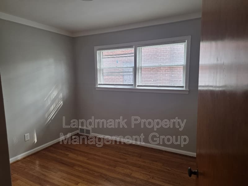 Detroit House: 22507 South Kane Street