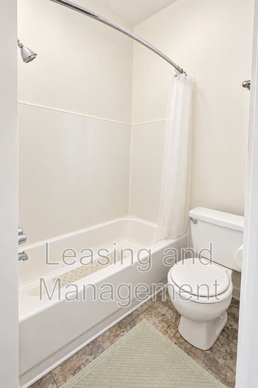 Charleston Condo: 7 Bee Street