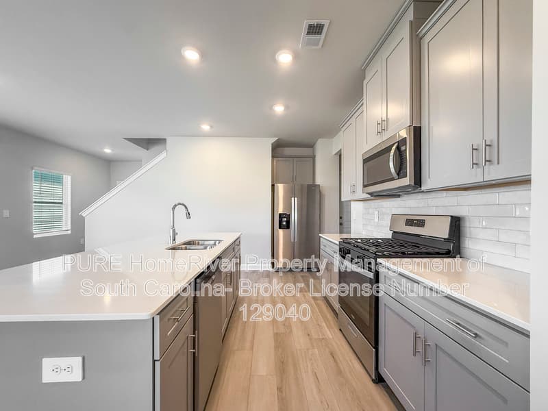 Spartanburg House: 714 Cozy Bluff Rd