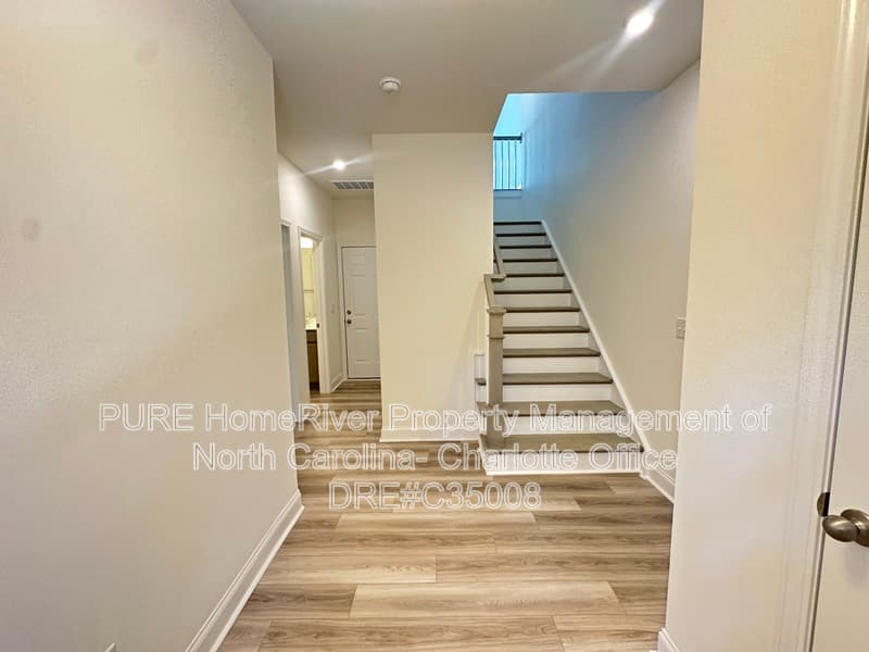 Charlotte House: 2413 Magnolia Blossom Way