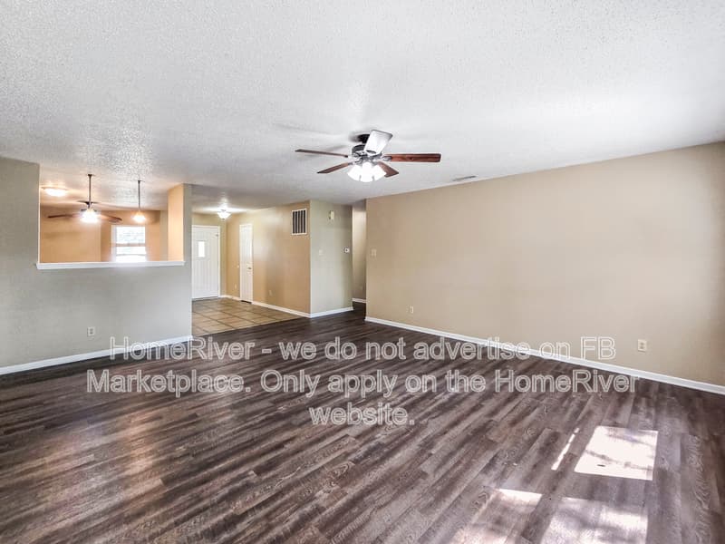 Indianapolis House: 1294 Castleford Ln
