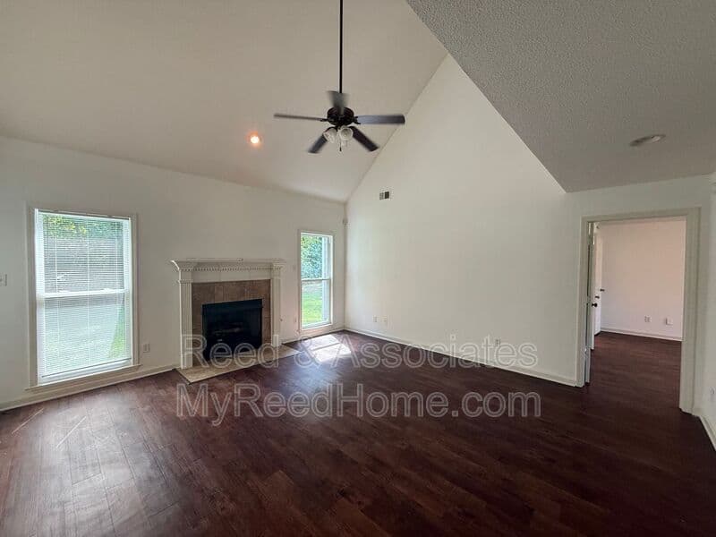Memphis House: 6135 Maher Trail