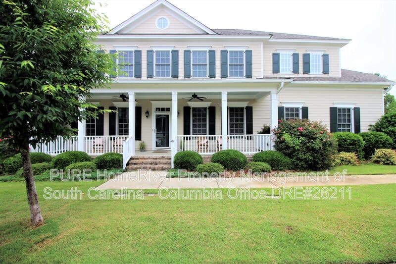 Columbia House: 395 Highland Point Drive