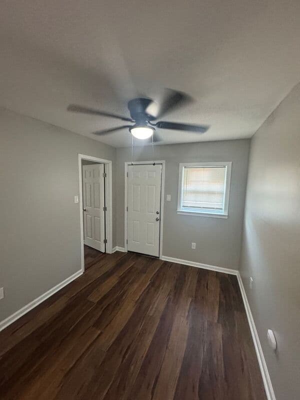Memphis House: 1304 Oak St