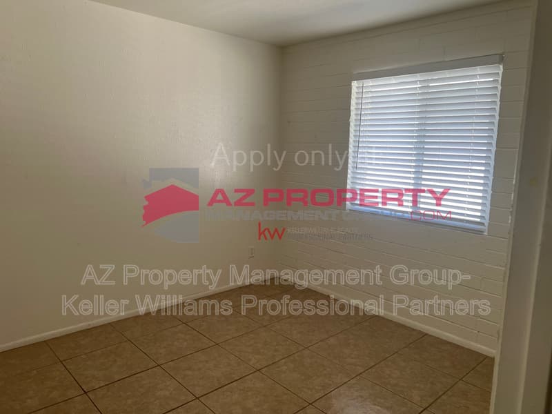 Avondale Condo: 207 S 3rd St