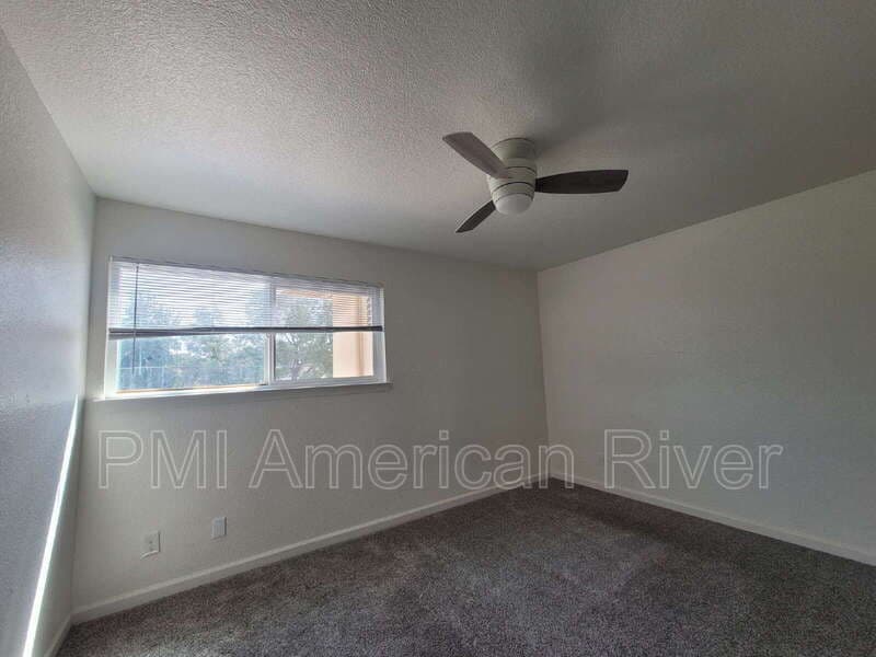 Sacramento House: 7147 Bacchini Avenue