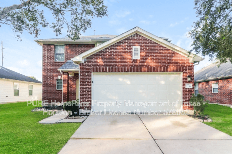 Fresno House: 2131 Chelsea Vale Dr
