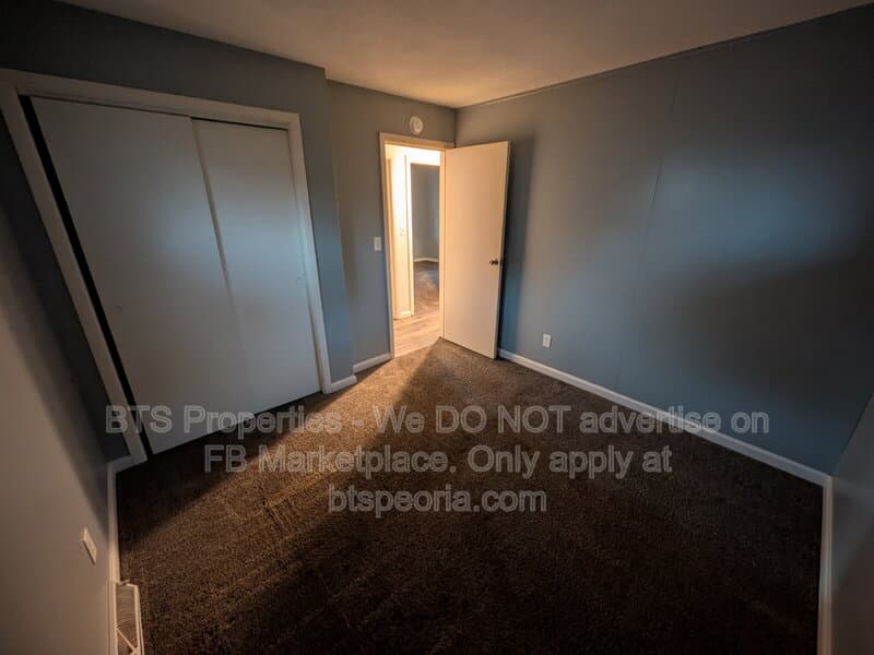 Peoria House: 2624 N Renwood Ave
