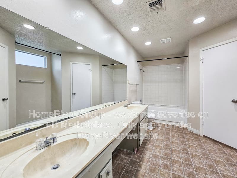 San Antonio House: 3224 Coral Grove Dr