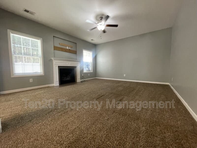 Columbus House: 4955 Brightstar Lane
