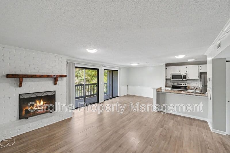 Charlotte House: 10971 Harrowfield Rd