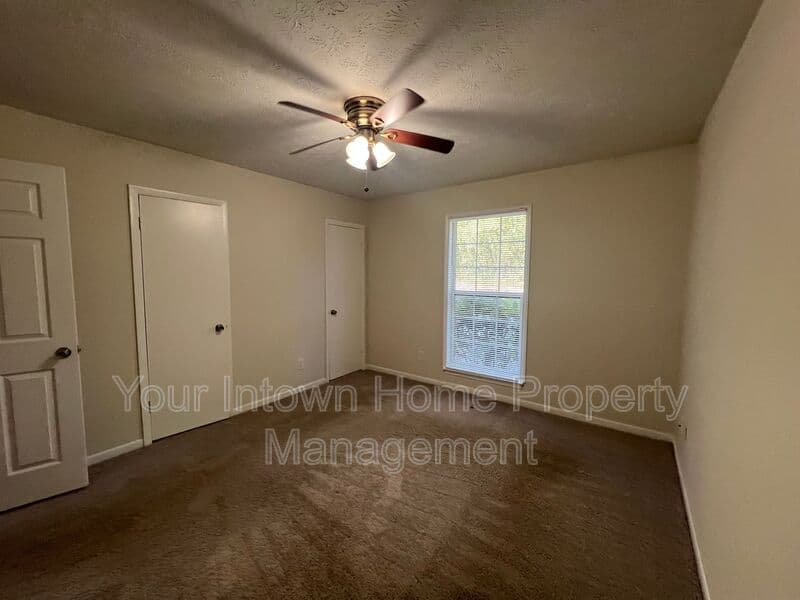 Decatur Condo: 2711 Fairlee Drive