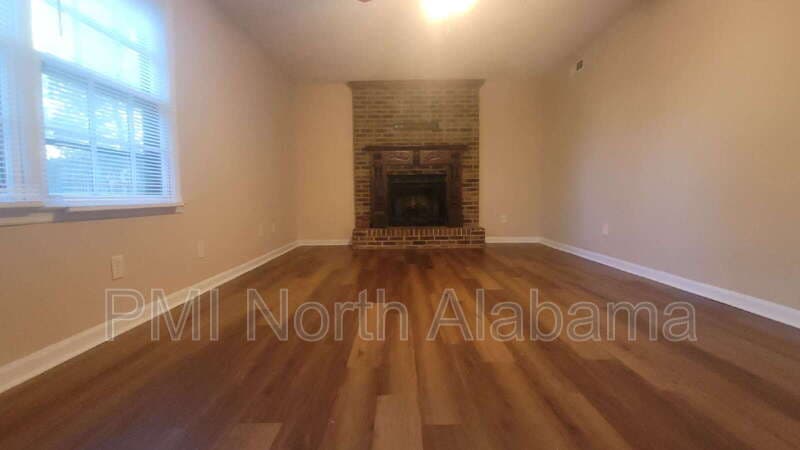 Huntsville House: 1021 Sandy Springs Rd NW