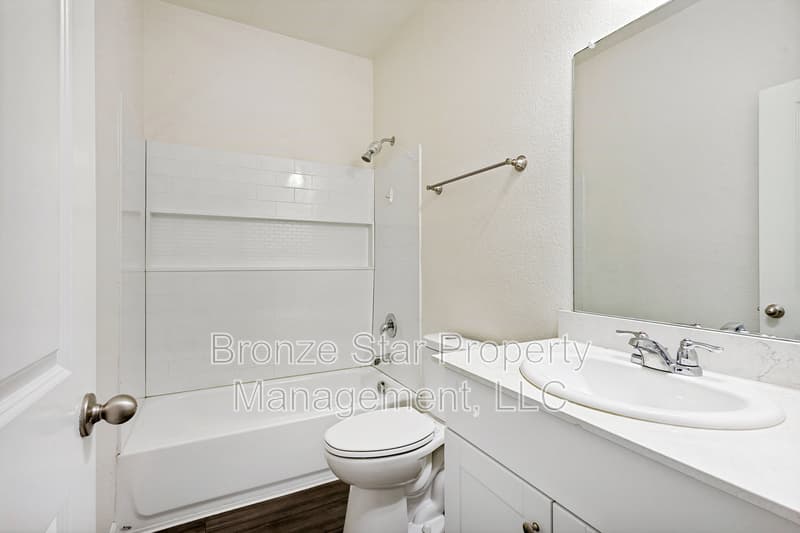 Princeton House: 421 Covington Cove