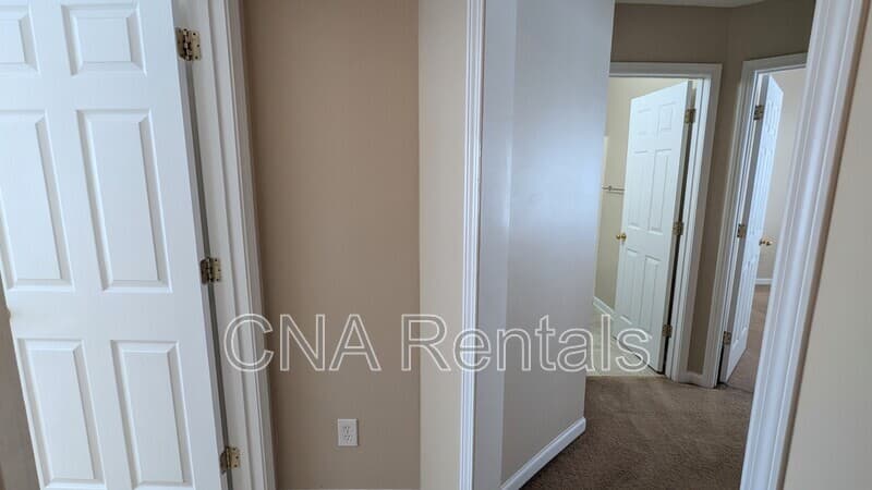 Kennesaw Townhome: 1747 Oakbrook Ln