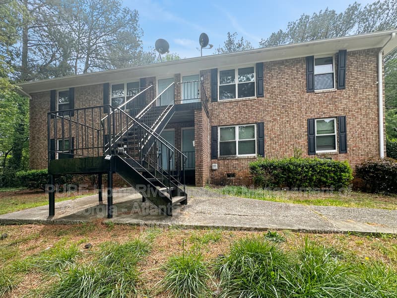 Forest Park Condo: 573 Evergreen Ter