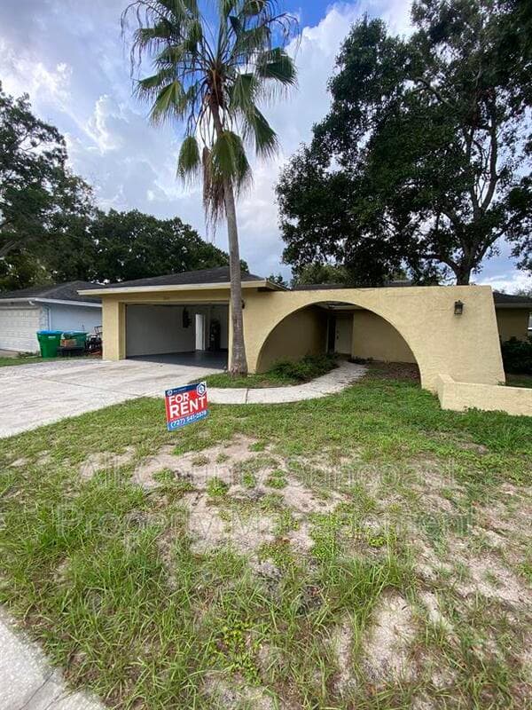 Palm Harbor House: 2631 Country Grove Blvd