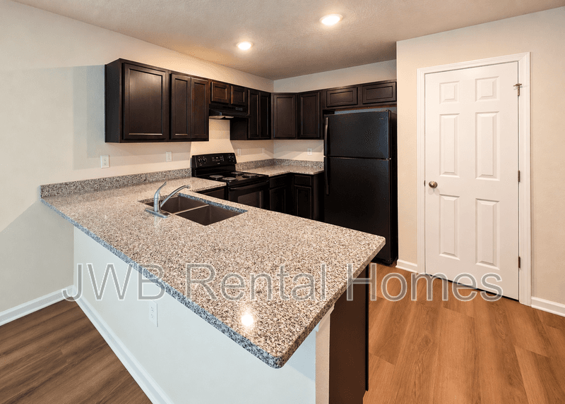 Jacksonville House: 1503 6th St W