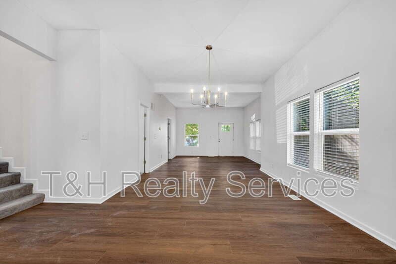 Indianapolis House: 210 Keystone Avenue