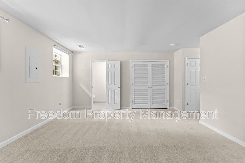 Manassas Townhome: 8644 Sanderling Dr