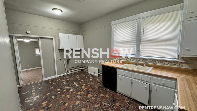 Memphis House: 1114 Azalia St