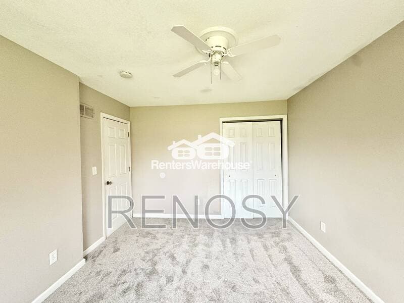 Des Moines House: 4924 Madison Ave