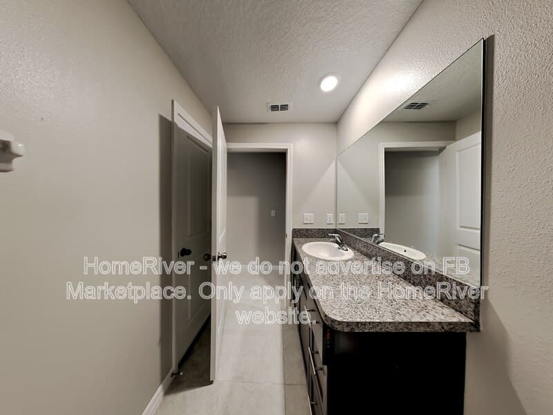 Riverview House: 10318 Scarlett Skimmer Dr