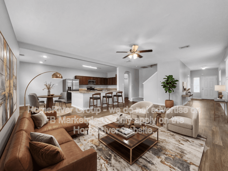 Houston House: 10311 Urban Oak Trl