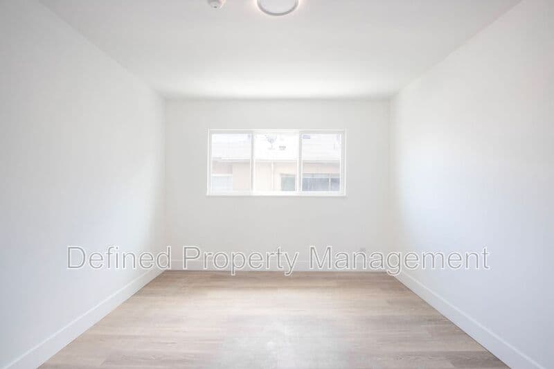 West Hollywood Ca 90046 Condo: 1046 N. Sierra Bonita Ave