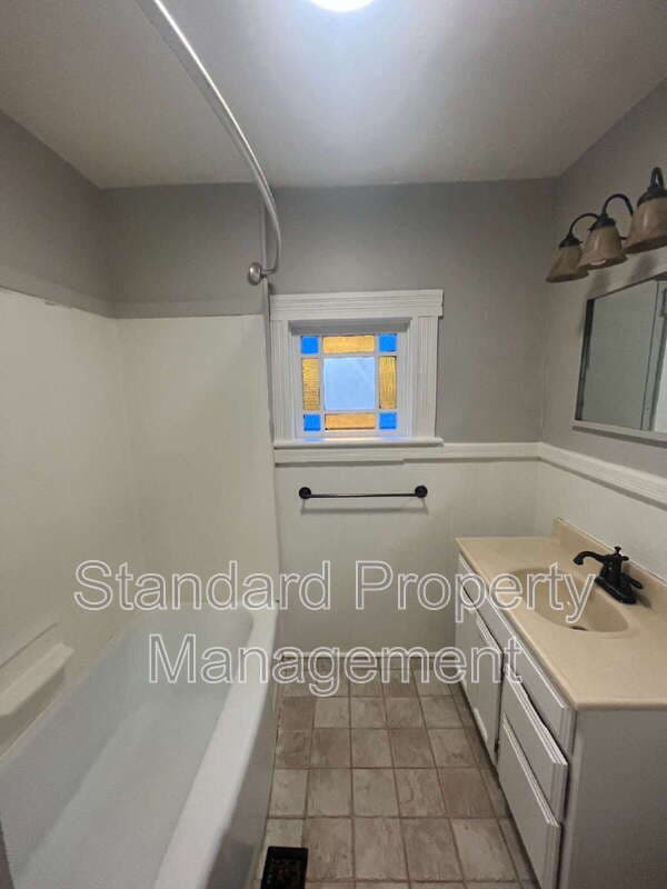 Rochester Condo: 30 Rundel Park (Apt 2)