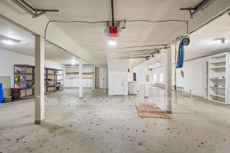 Johns Island House: 588 Main Road