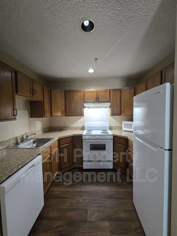 Wichita House: 2500 East 27th Street North