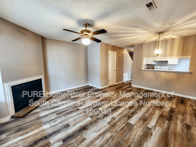 Columbia Condo: 108 Springwoods Lake Pt